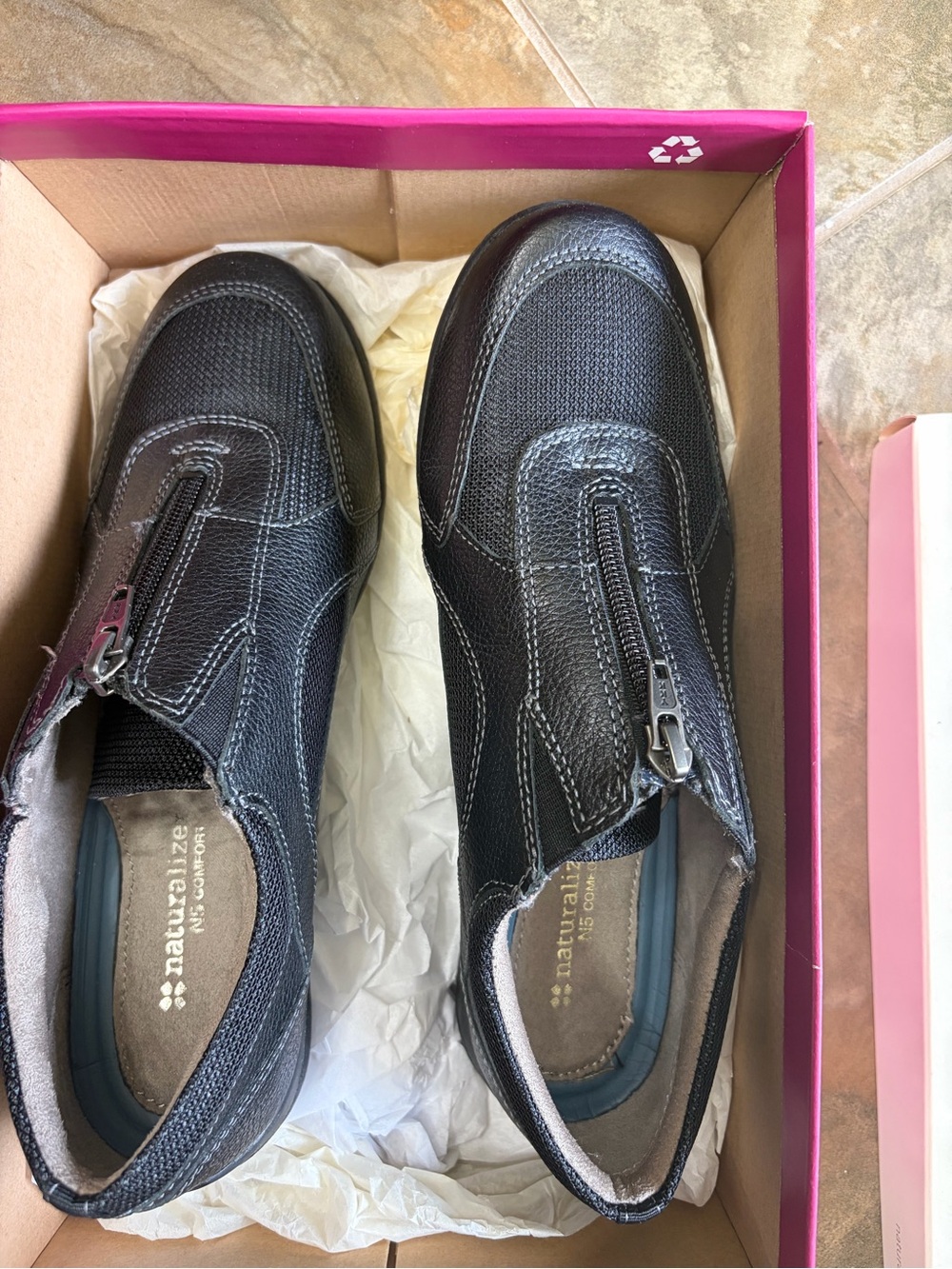 Naturalizer Black Zip-Front Casual Comfort Loafers